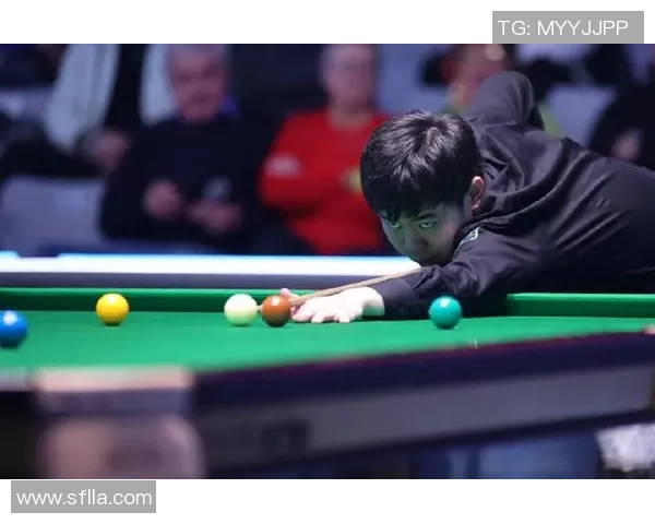 2025年斯诺克苏格兰公开赛16强赛：江俊惋惜2-5负于马修·塞尔特